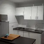 托雷卢基约公寓 公寓 *